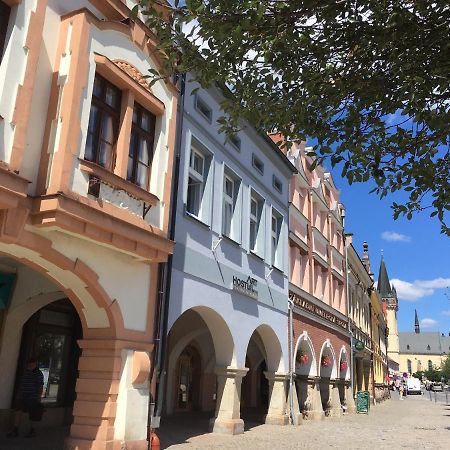 Art Hostel & Apartments Двур-Кралове-над-Лабем Екстер'єр фото